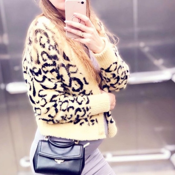 FOR LOVE & LEMONS Frankie Sweater - Picture 9 of 16